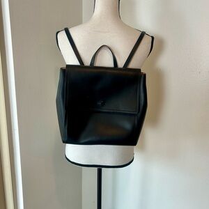 Kate Spade Elegant Black Leather Backpack